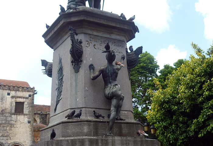 Estatua de Anacaona